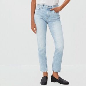 Everlane The Curvy 90s Cheeky Straight Jean